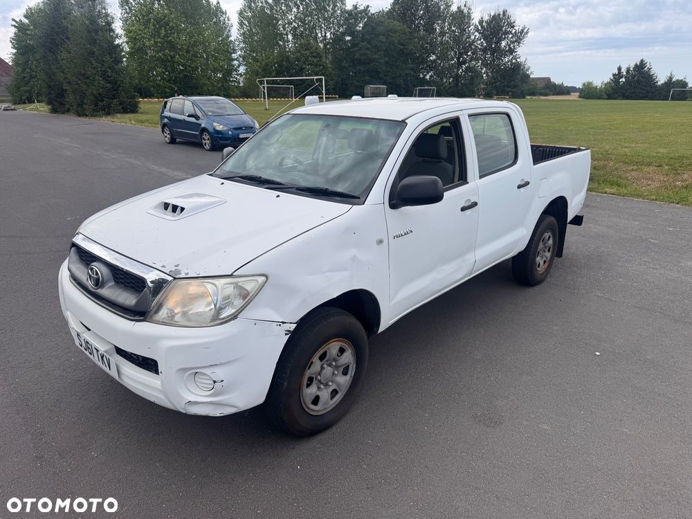 Toyota Hilux 3.0 D-4D Invincible - 11