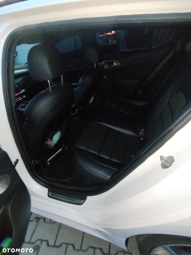 Kia Stinger 3.3 T-GDI V6 GT AWD - 15