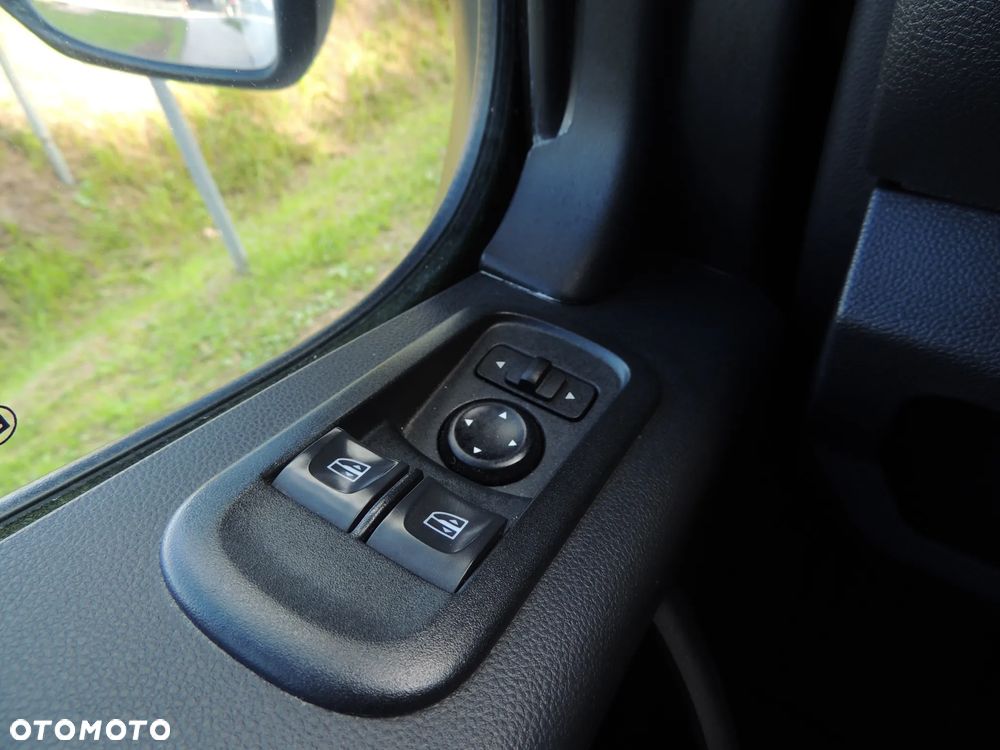Renault Master/Movano/ Idealny stan. oryginalny przebieg - 13