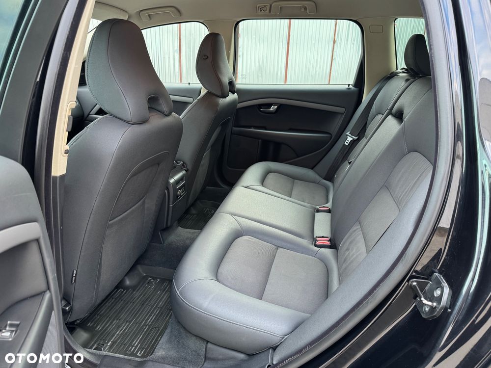 Volvo V70 2.0 Kinetic - 11