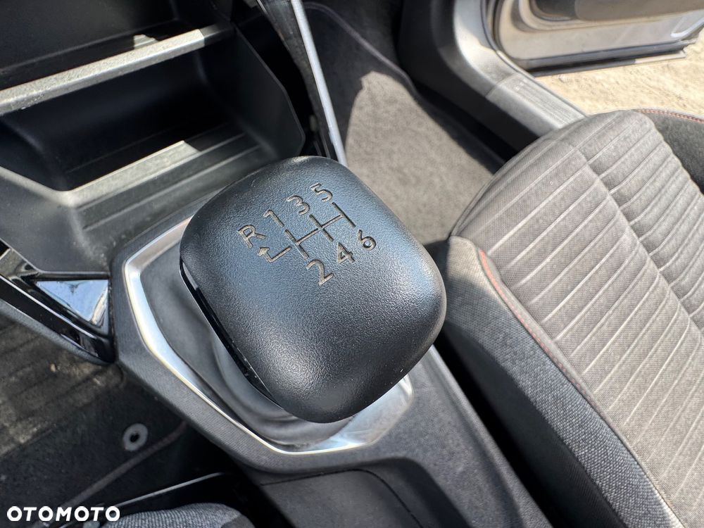 Peugeot 2008 BlueHDi 100 STOP & START Active - 14
