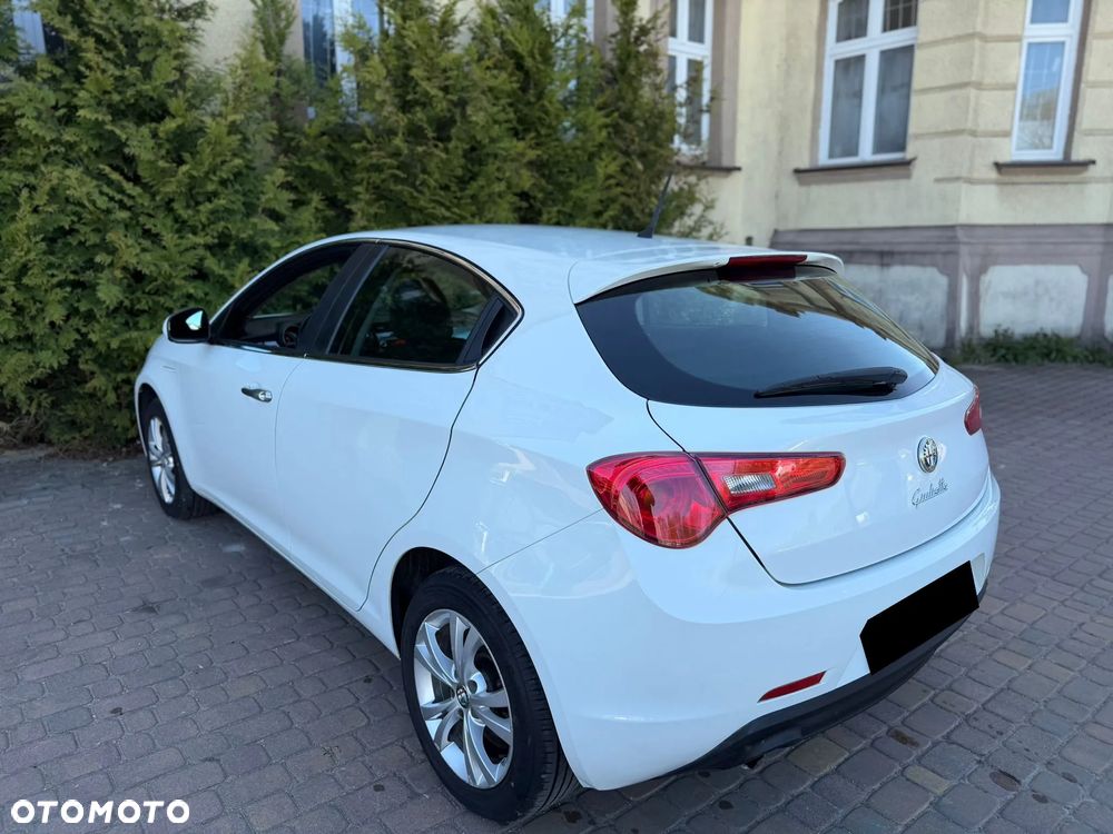 Alfa Romeo Giulietta 1.4 TB 16V Lusso - 11