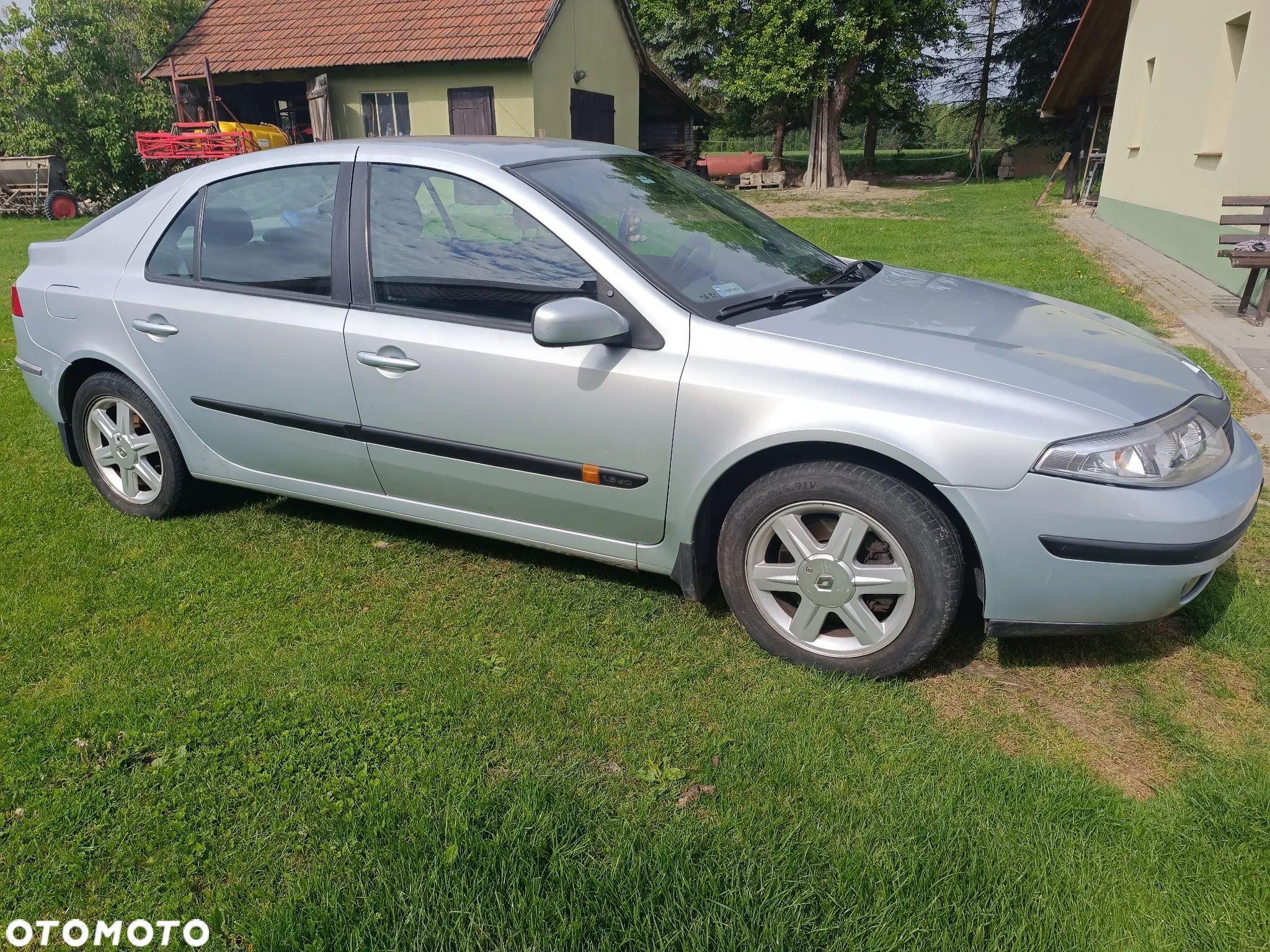 Renault Laguna - 1