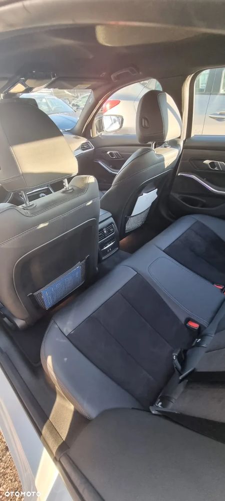 BMW Seria 3 330i xDrive M Sport sport - 11