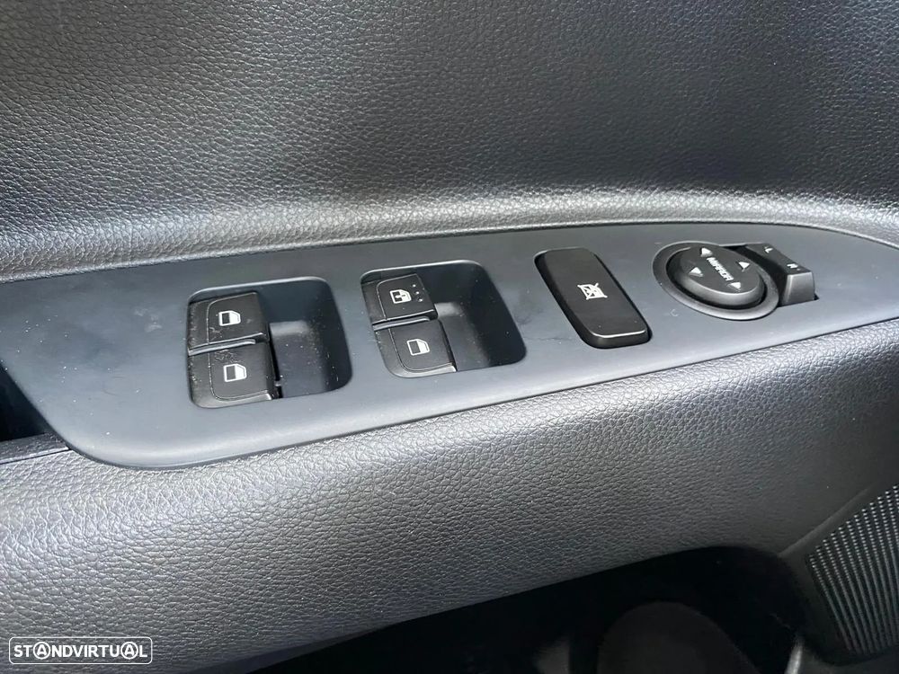 Kia Stonic 1.2 MPi Dynamic - 7