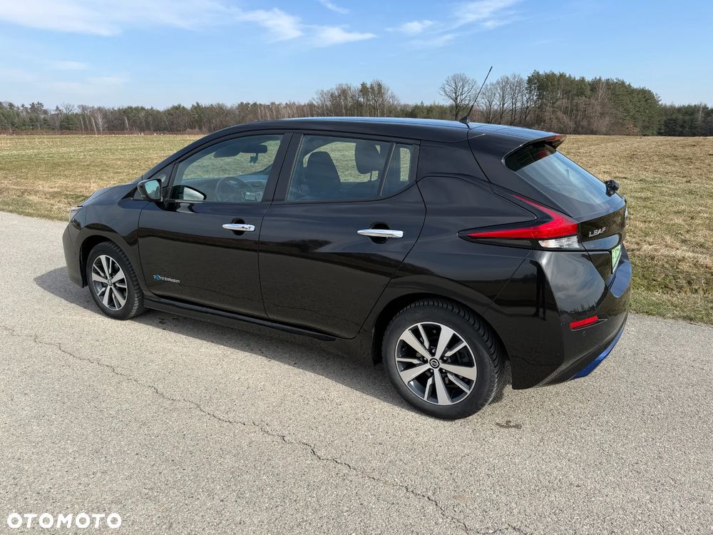 Nissan Leaf 40kWh N-Connecta - 17