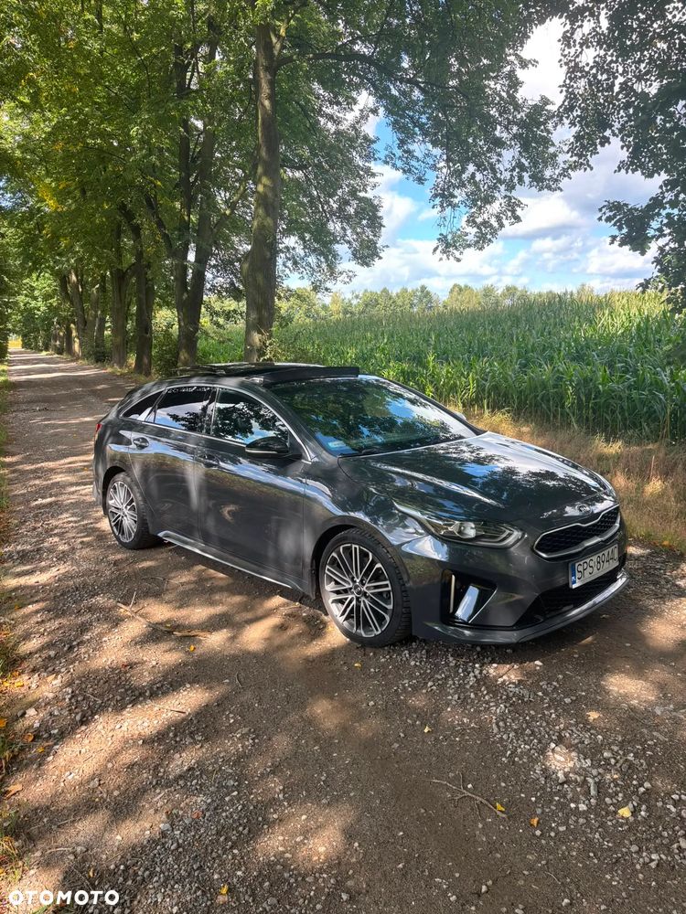 Kia ProCeed - 1