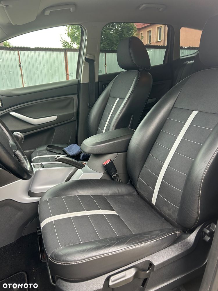 Ford Kuga 2.0 TDCi 4WD Titanium - 7
