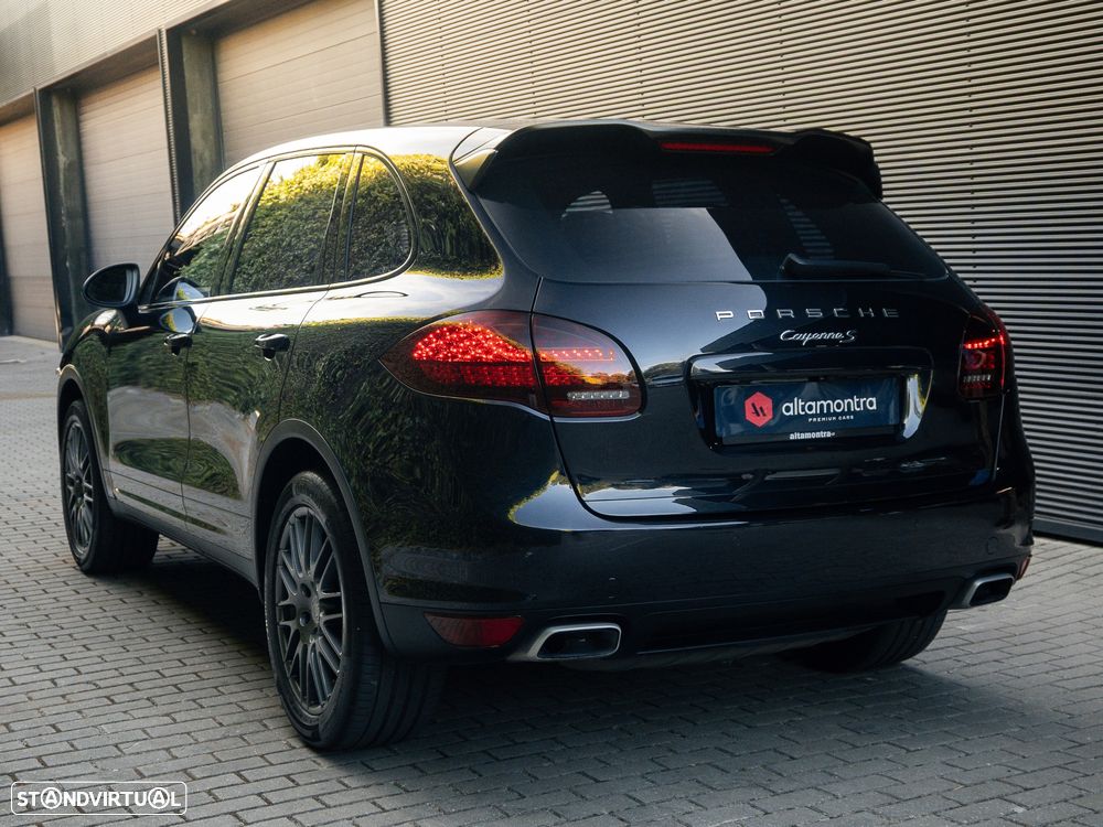 Porsche Cayenne S - 10