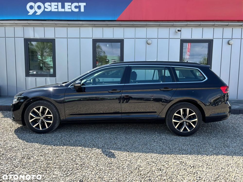 Volkswagen Passat - 2