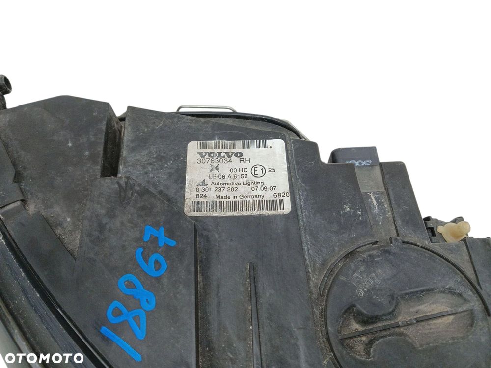 LAMPA PRAWY PRZÓD VOLVO V50 LIFT (2007-2012) 2.0 D 136KM 30763034 - 4
