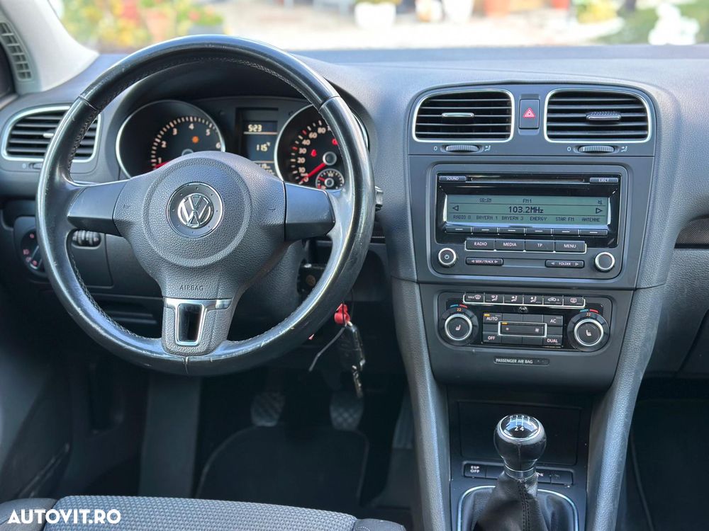 Volkswagen Golf 1.6 Sportline - 11