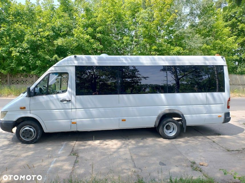 Mercedes-Benz Sprinter - 10