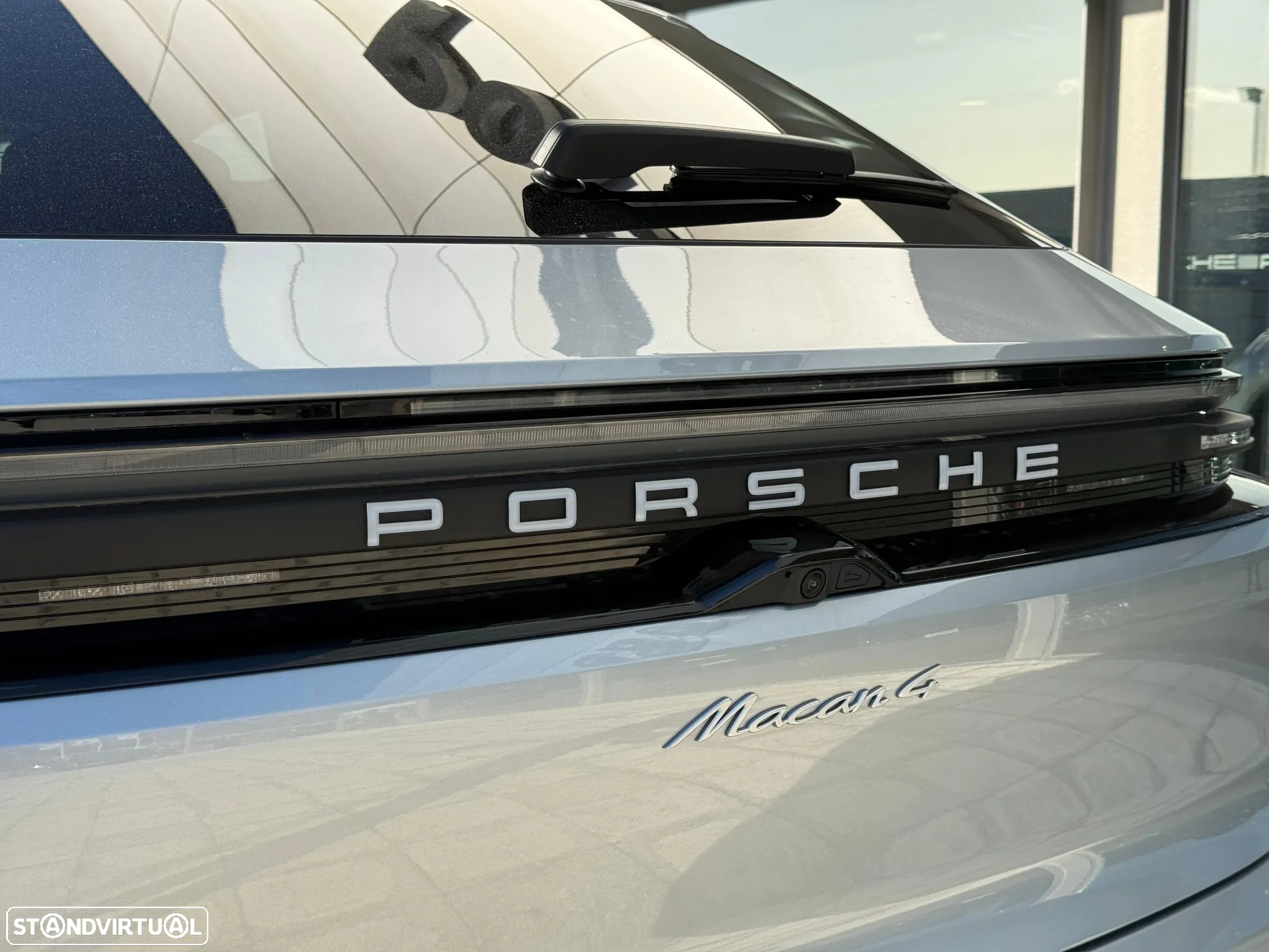 Porsche Macan Electric 4 - 21