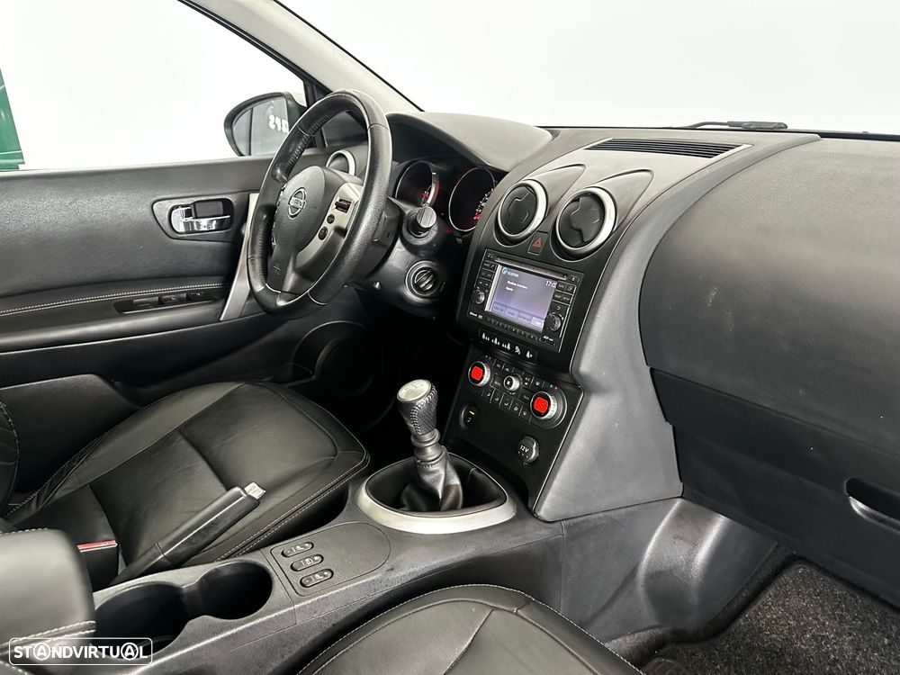 Nissan Qashqai 1.5 dCi Tekna Premium 18 - 30