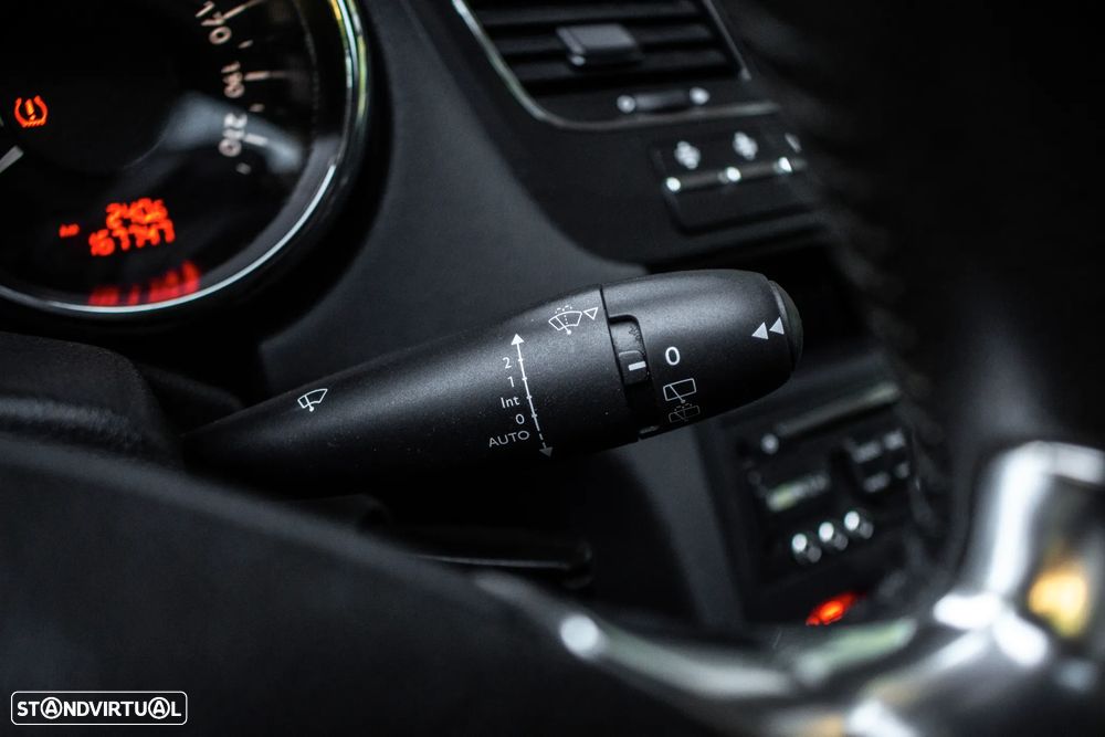 Peugeot 5008 HDI 115 Allure - 12