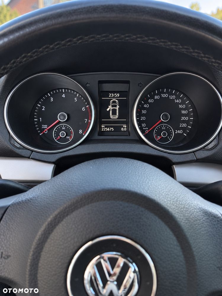 Volkswagen Golf - 17