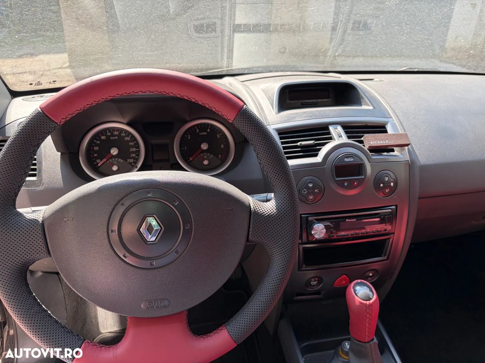 Renault Megane - 12