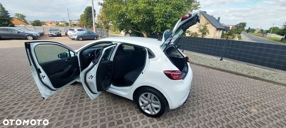 Renault Clio - 24
