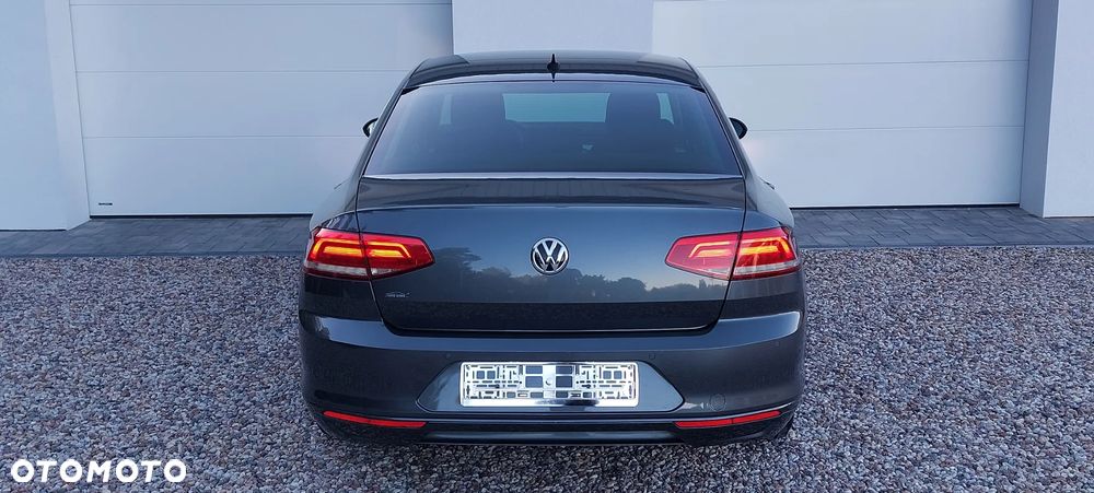 Volkswagen Passat 1.6 TDI BMT Comfortline - 8