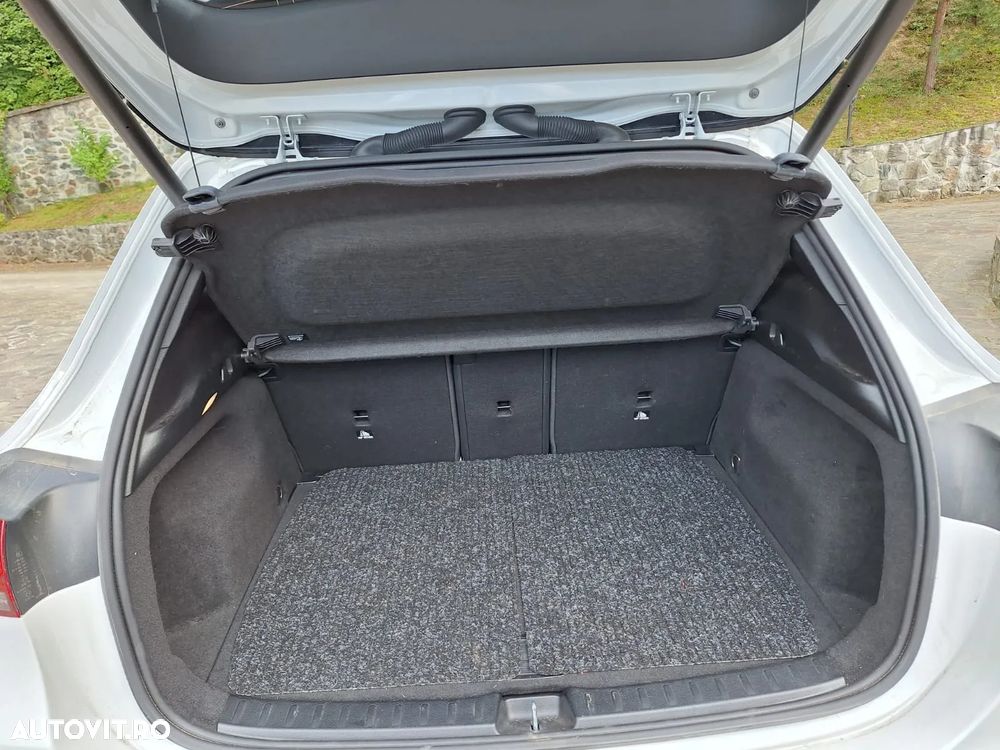 Mercedes-Benz GLA 220 d 4MATIC 8G-DCT AMG Line - 10