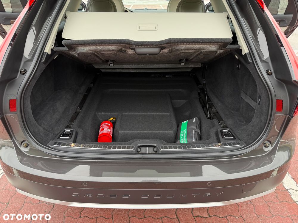 Volvo V90 Cross Country B5 D AWD Pro - 19