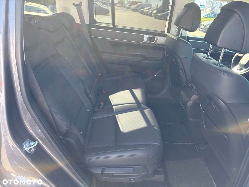 Hyundai Santa Fe - 26