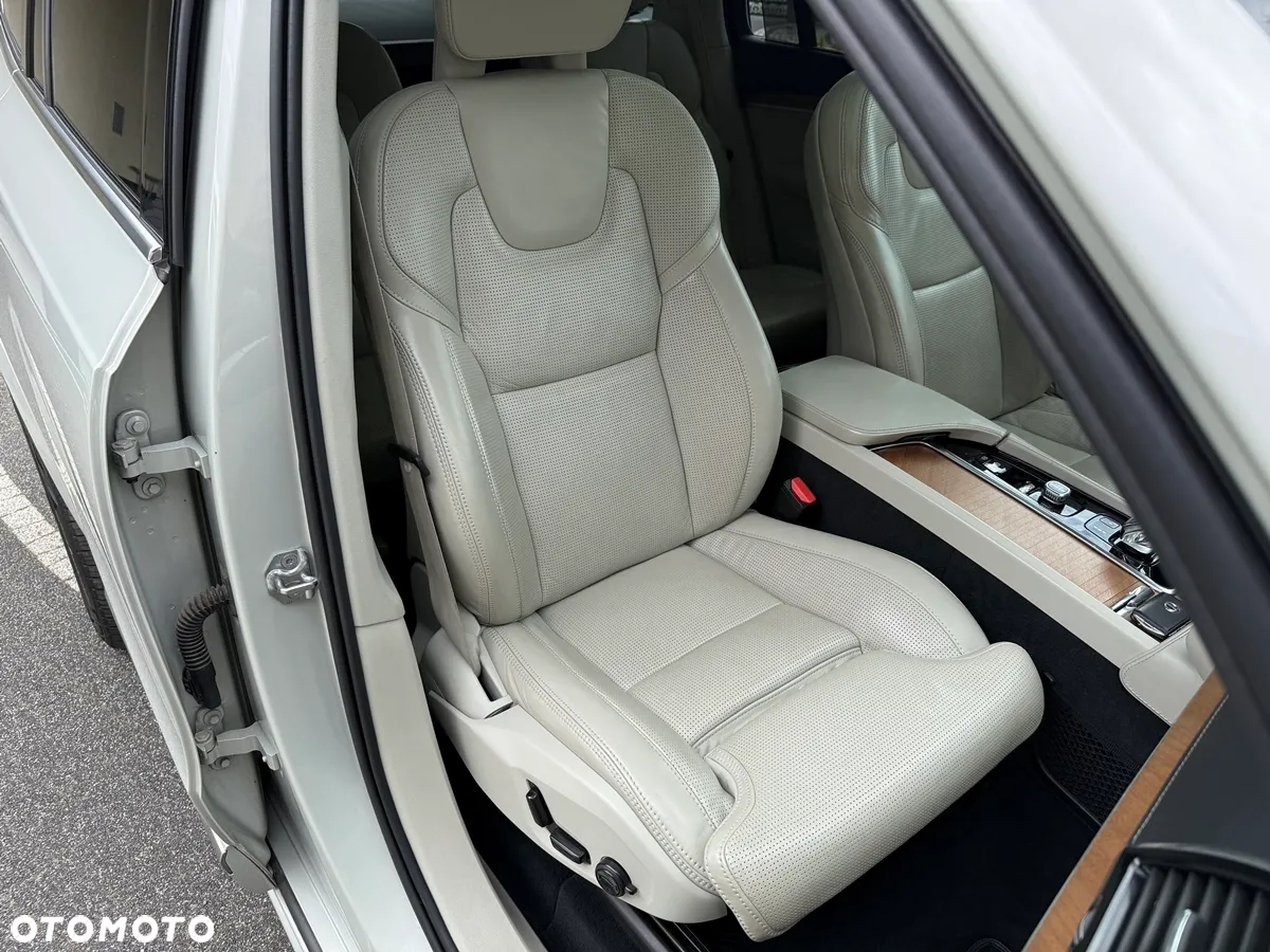 Volvo XC 90 D5 AWD Inscription - 22
