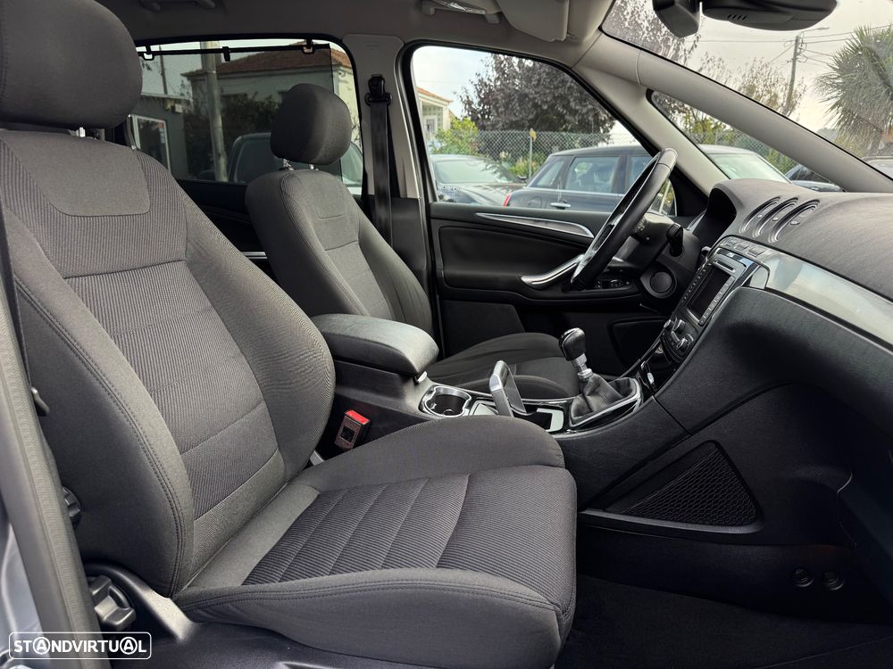 Ford S-Max 1.6 EcoBoost S&S Trend - 24