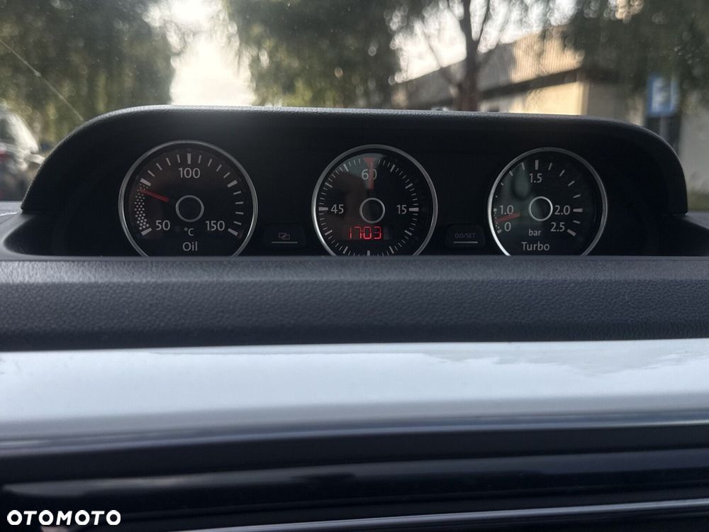 Volkswagen New Beetle - 21