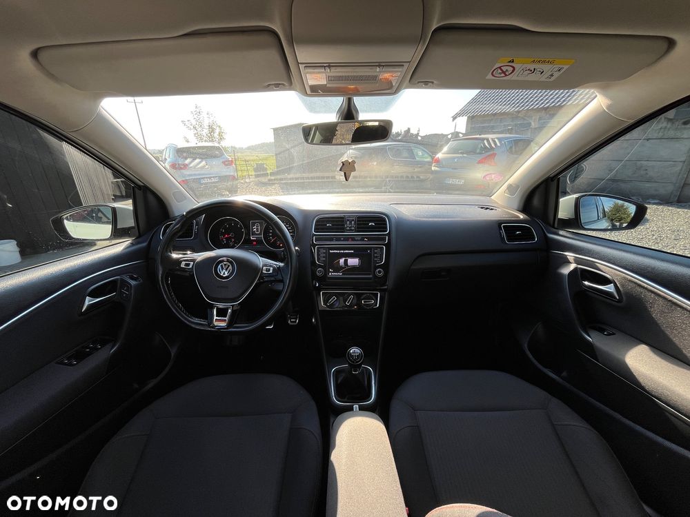 Volkswagen Polo 1.2 TSI MATCH - 13