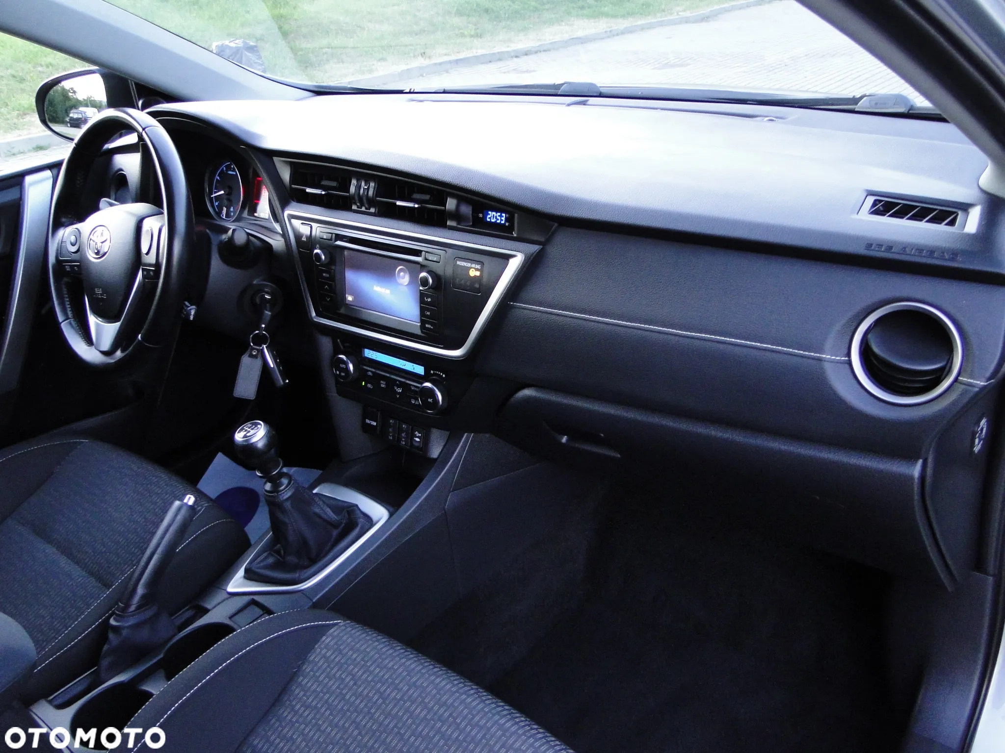 Toyota Auris - 24