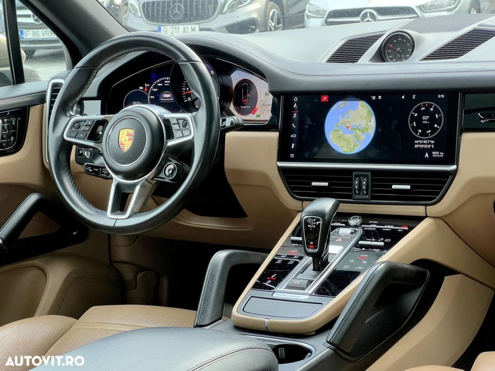 Porsche Cayenne - 7