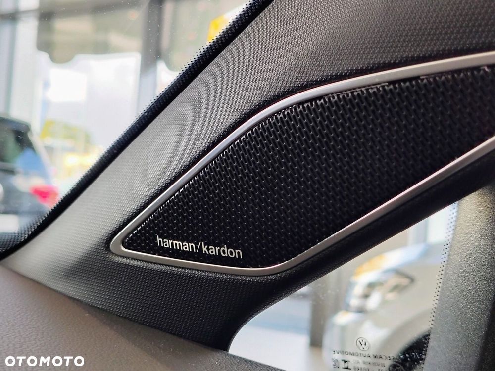 Volkswagen Golf - 32