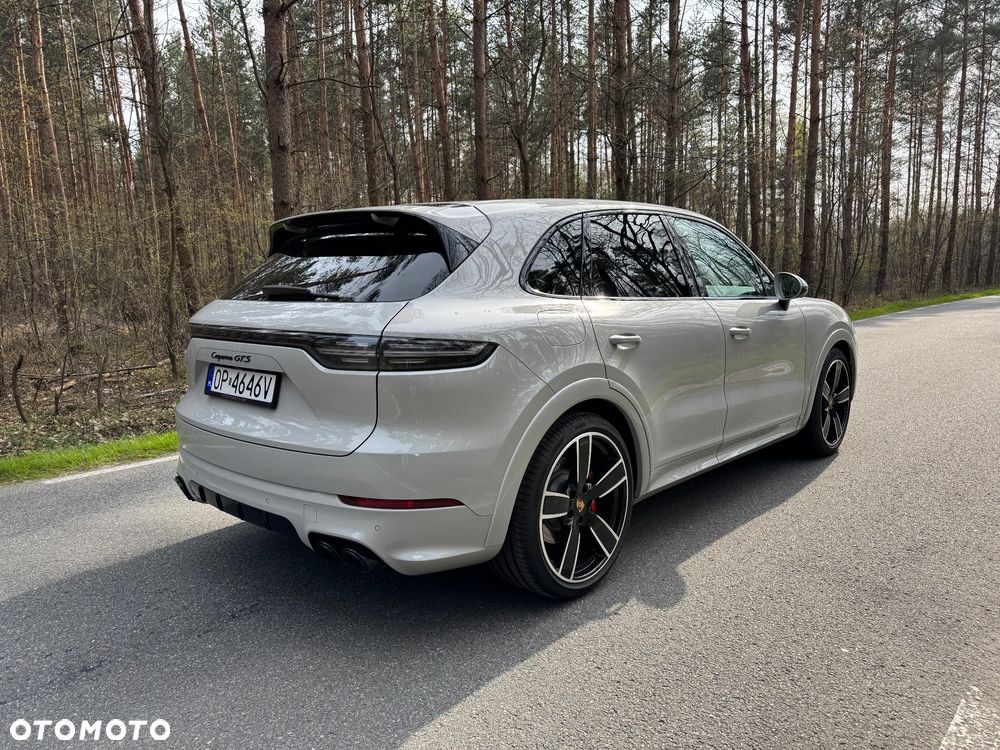 Porsche Cayenne - 6