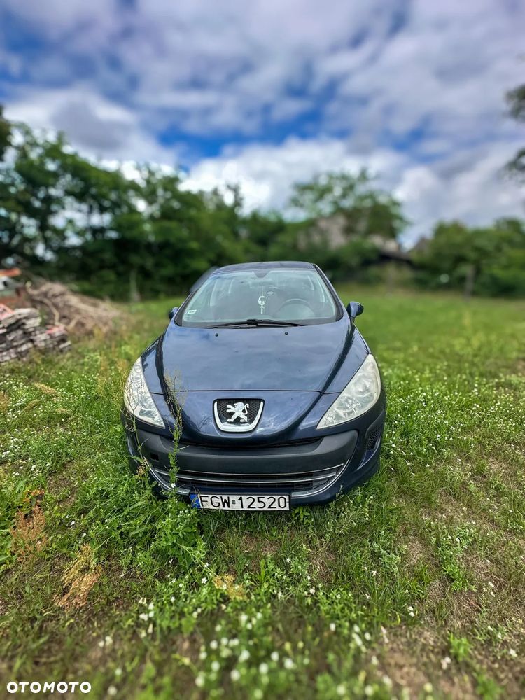 Peugeot 308 - 1