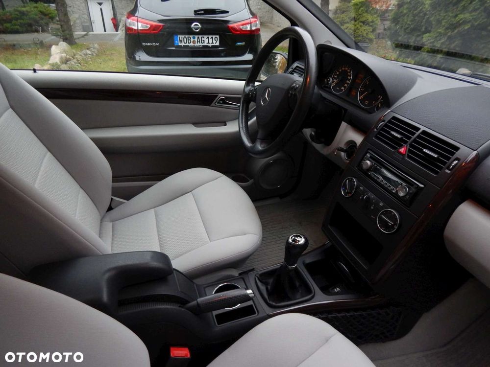 Mercedes-Benz Klasa A 150 Elegance First - 13