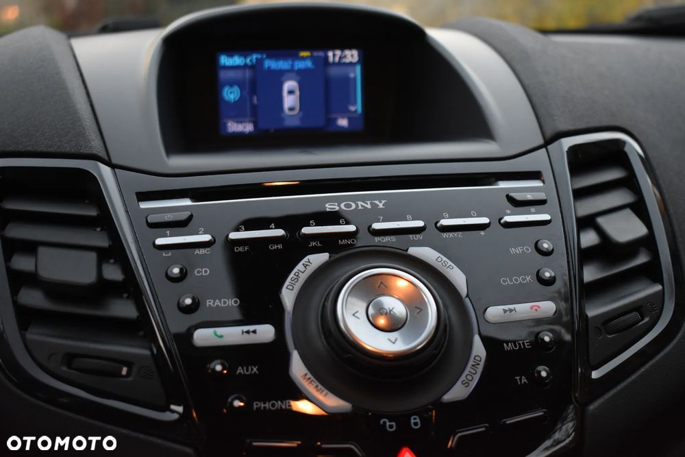 Ford Fiesta 1.0 EcoBoost STart-Stop Titanium - 13