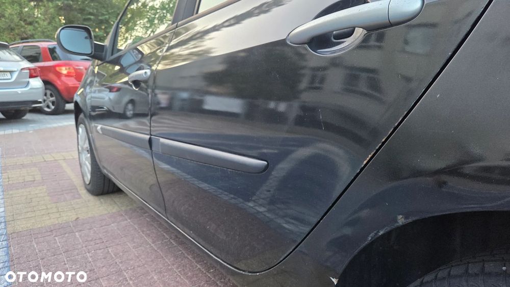Renault Clio - 7
