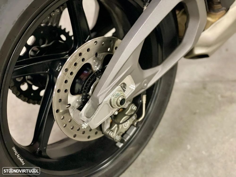 Ducati Streetfighter V4 S - 4