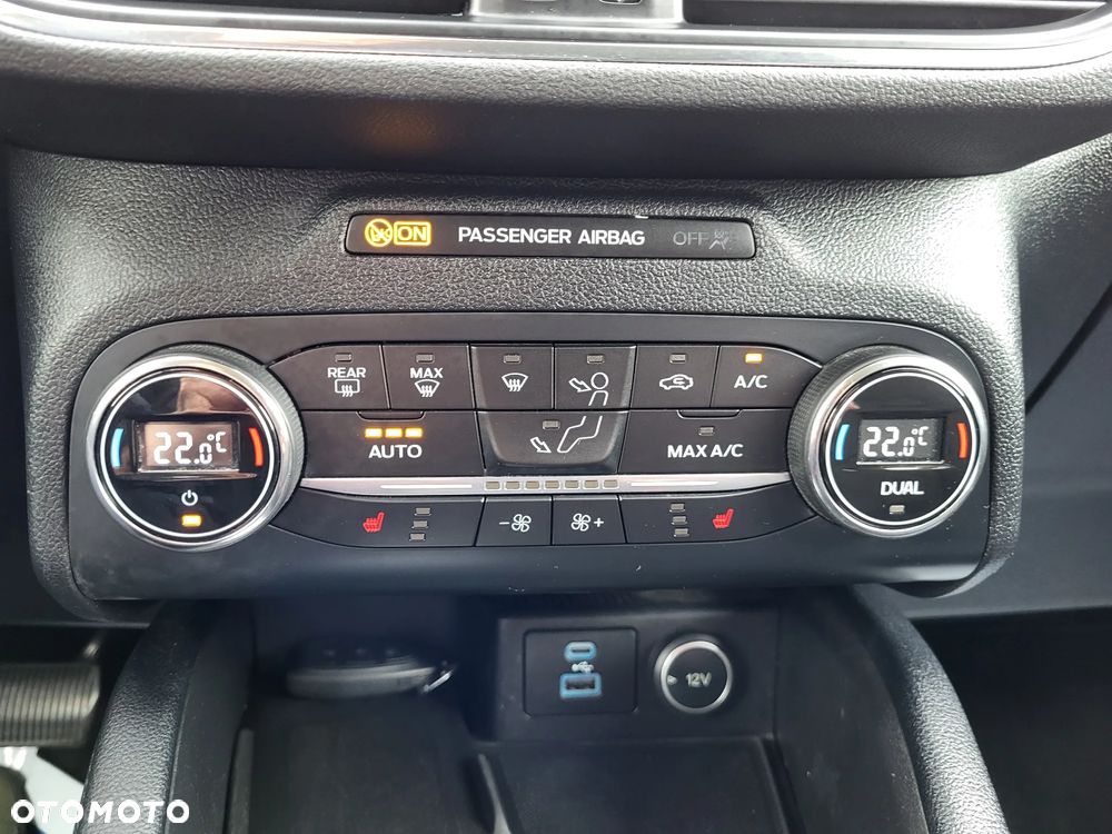 Ford Kuga 2.5 Duratec PHEV TITANIUM X - 35