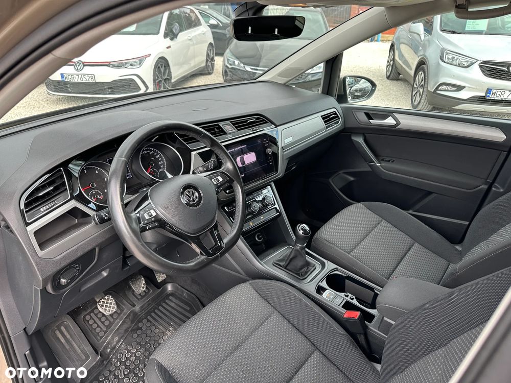 Volkswagen Touran 2.0 TDI BMT Comfortline - 12