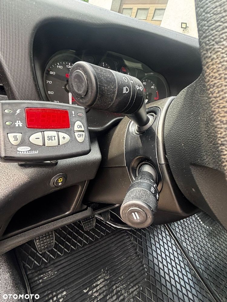 Iveco Daily 35C15 Chłodnia Hakowa Hakówka 3.0 Eurohaki - 19