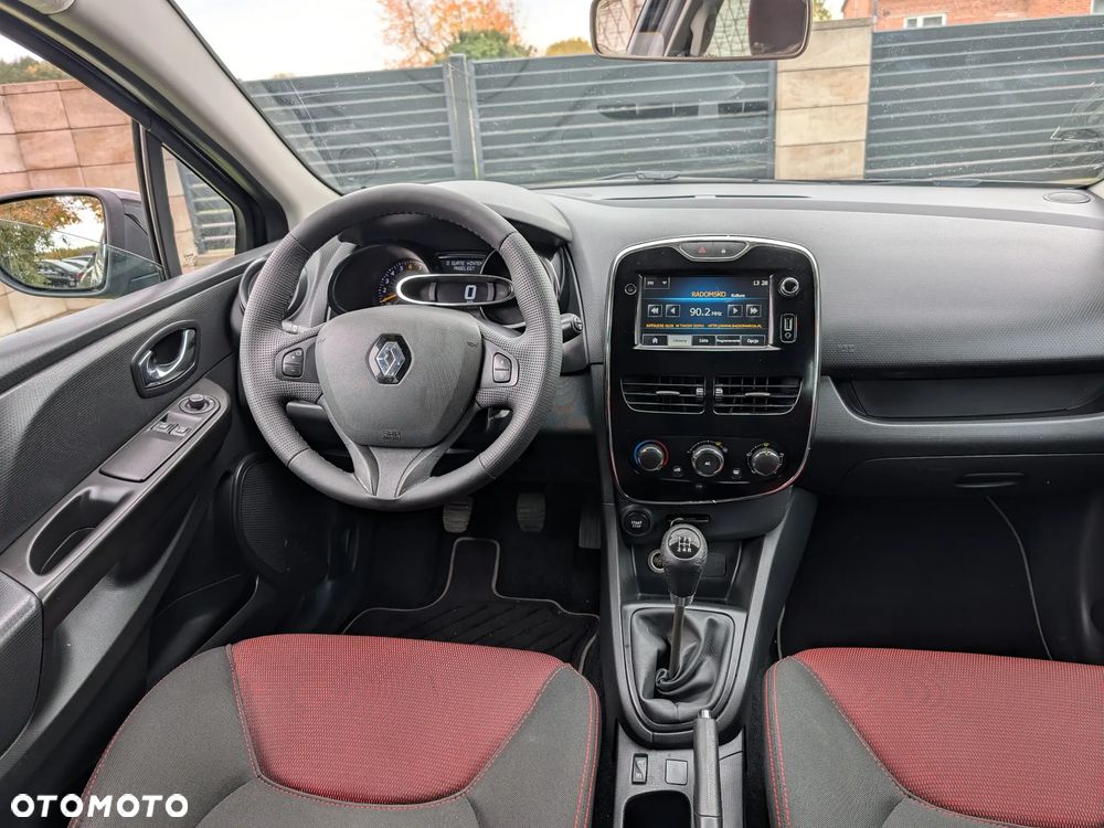 Renault Clio - 8