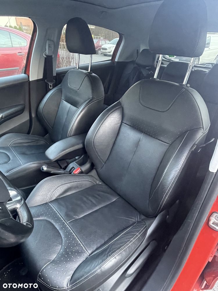 Peugeot 208 1.2 PureTech Allure S&S EAT6 - 11