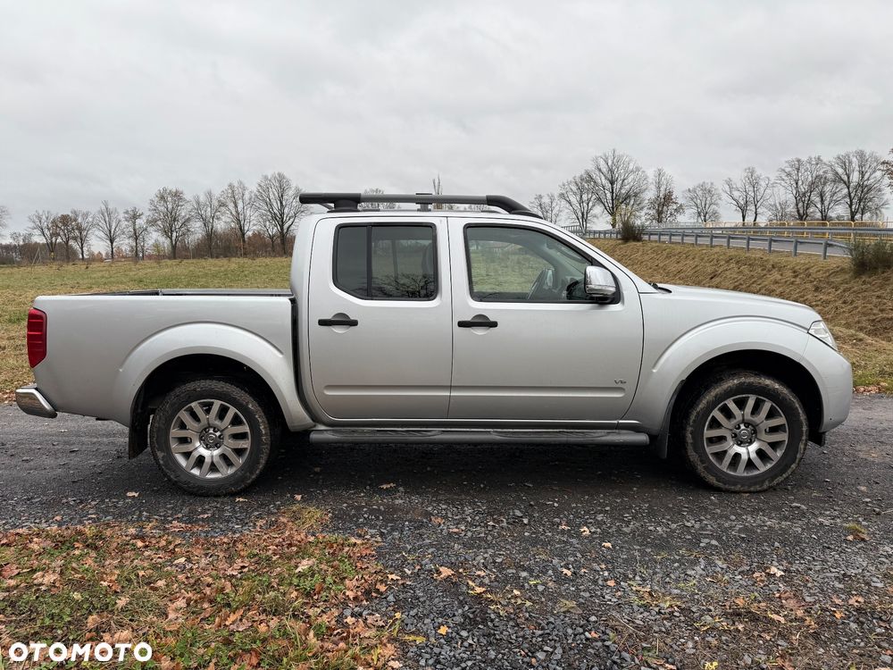 Nissan Navara 3.0 D V6 Platinum Long EU5 - 4