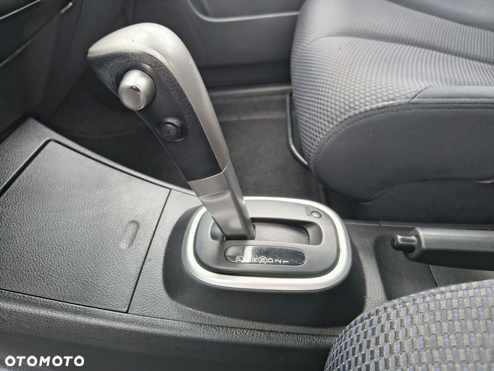 Nissan Tiida 1.6 Acenta - 23