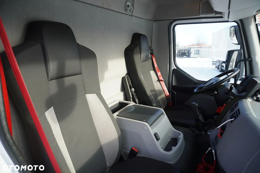 Renault D210 12T / Chłodnia Bitemperatura / 3 sztuki / 90 tys.km !!! - 19