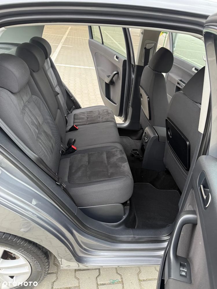 Volkswagen Golf Plus 1.6 TDI Highline DSG - 12