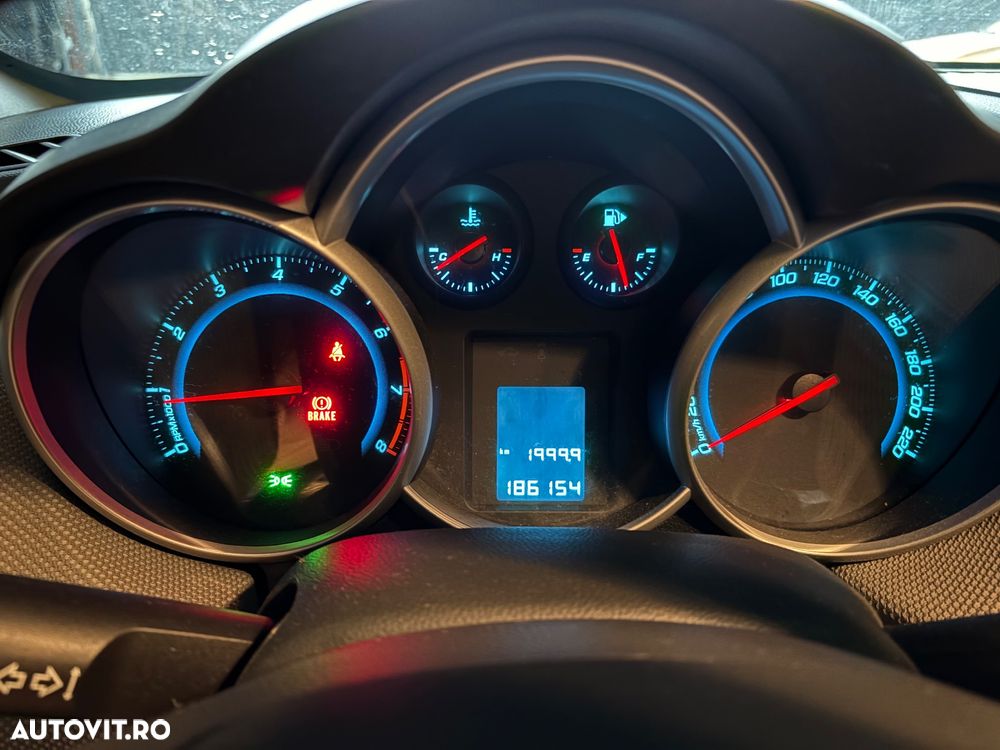 Chevrolet Cruze 1.6 LS Plus G2 - 6